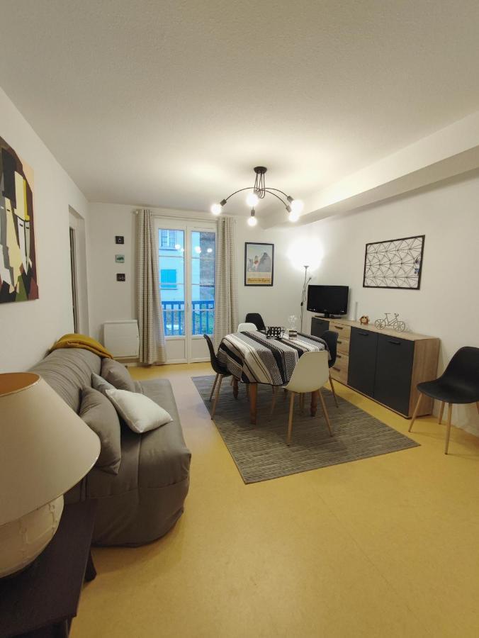 Grand Appartement En Rdc Vallee De 康庞 外观 照片